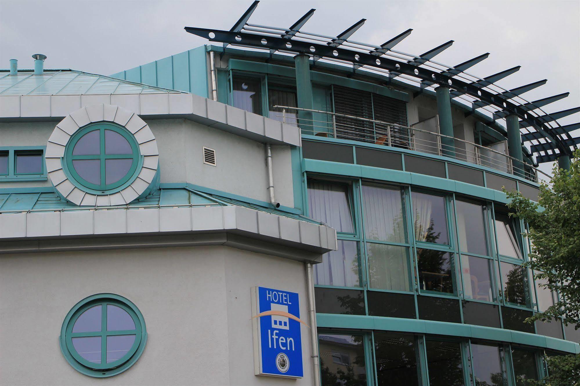 Hotel Ifen Wiesloch Bagian luar foto