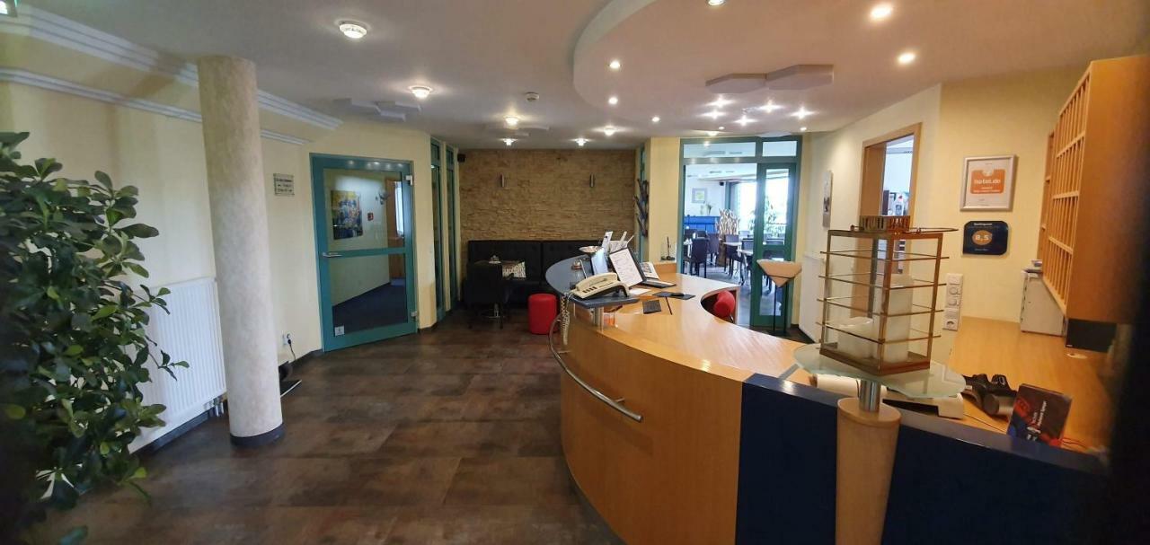 Hotel Ifen Wiesloch Bagian luar foto