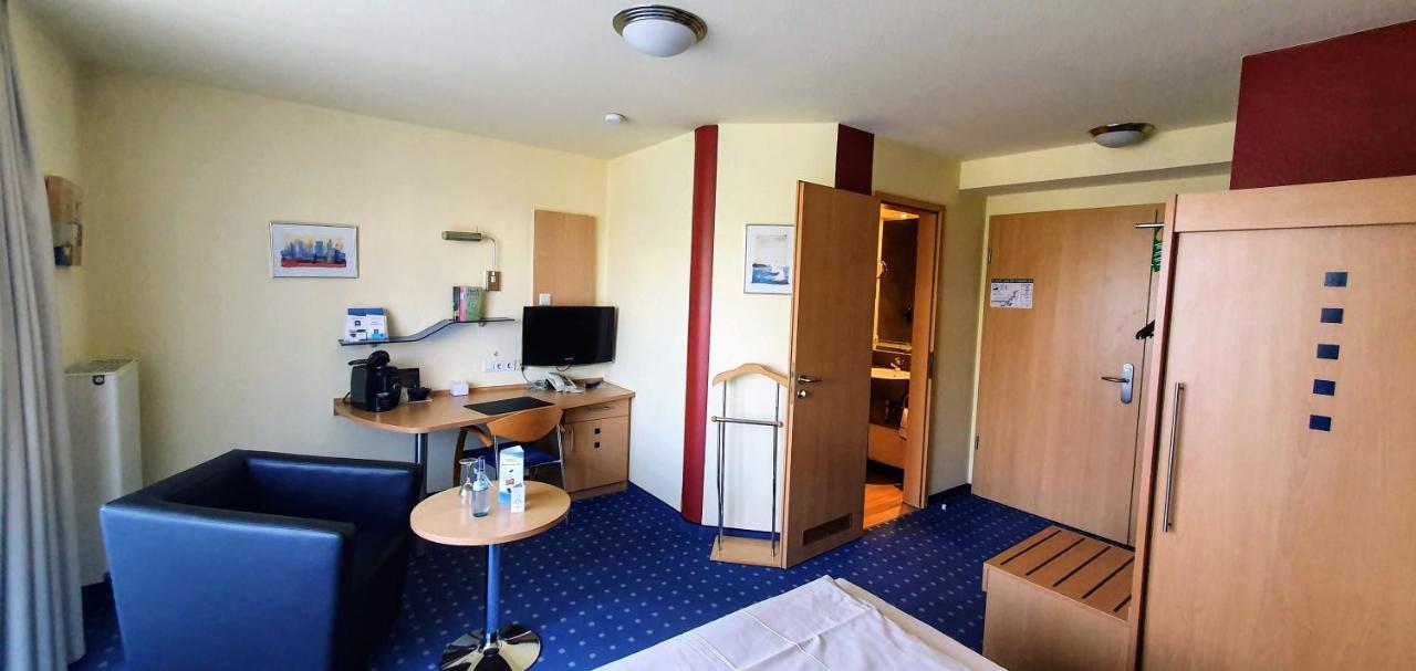 Hotel Ifen Wiesloch Bagian luar foto