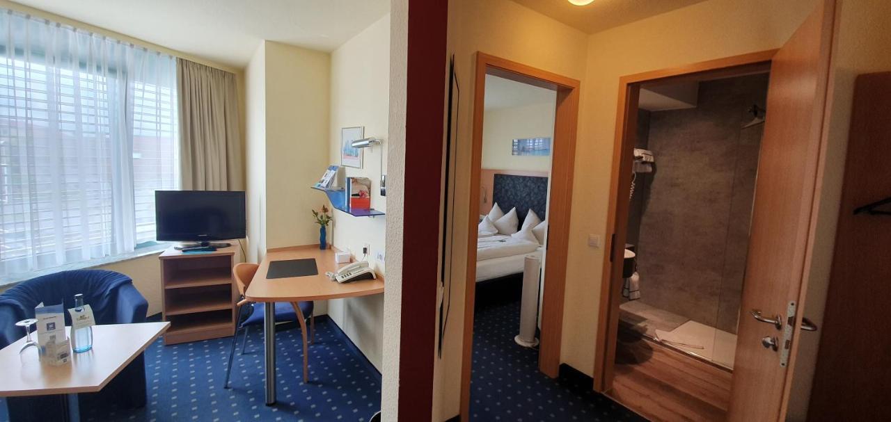 Hotel Ifen Wiesloch Bagian luar foto